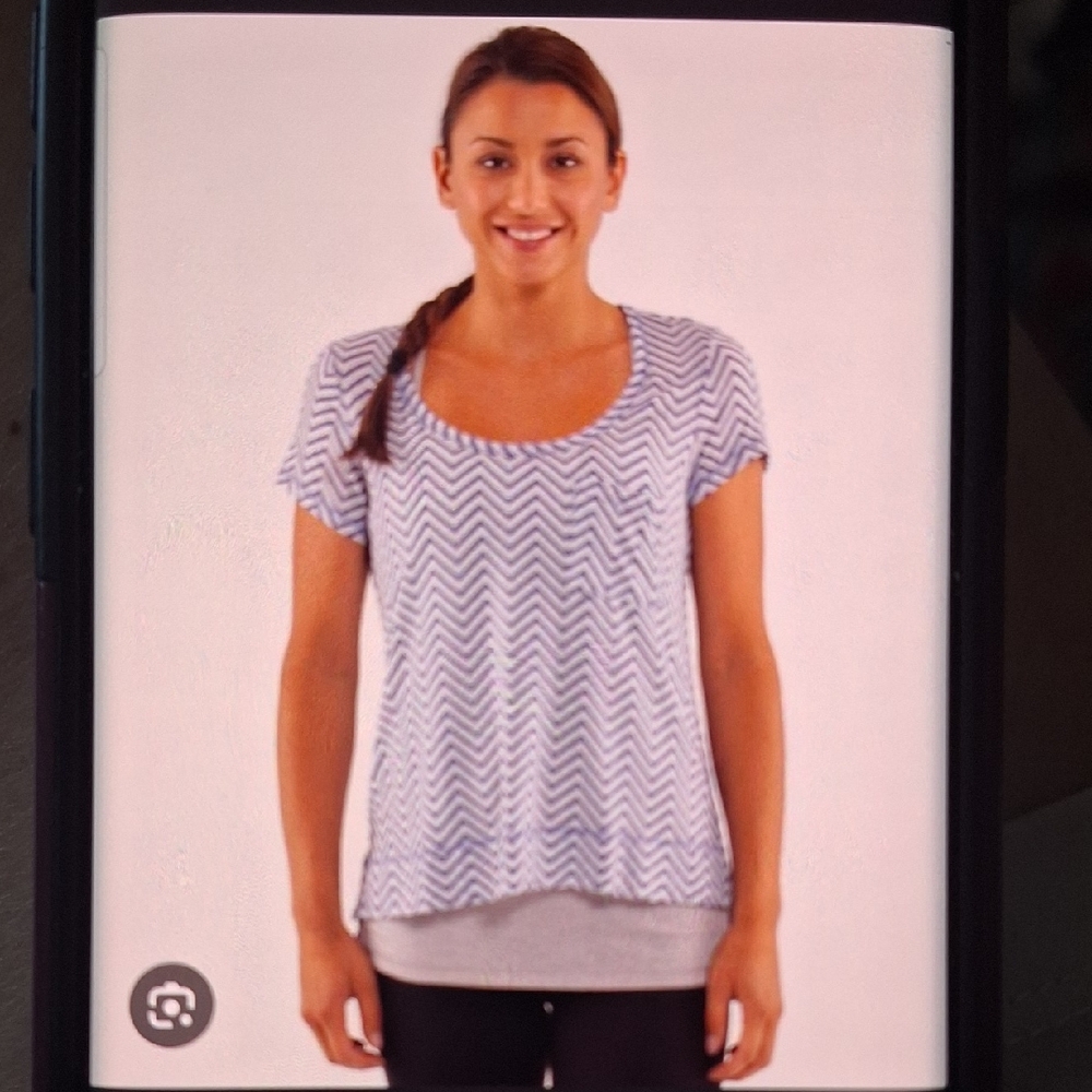 2 for $12: Lulelemon Chevron Patterned Lilac and White Women's Top - US Small